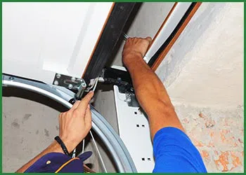 Quality Garage Door Oceanside, CA 442-252-8068 - garagedoor-spring-repair-t-21-gr-39m